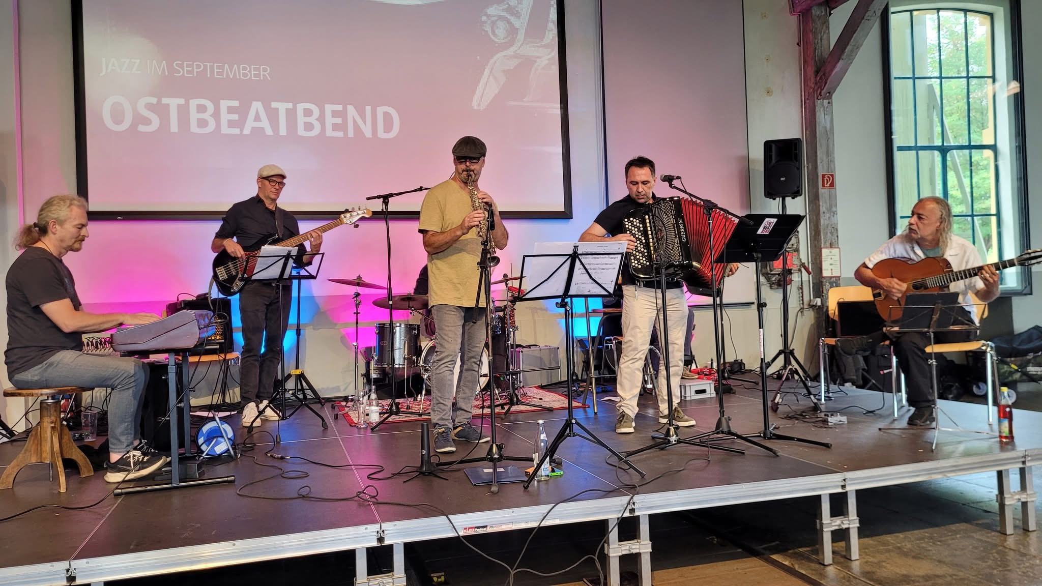 Ostbeatbend live in der Lokwelt